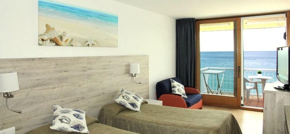 Hotel Maria Teresa Calonge  Bagian luar foto