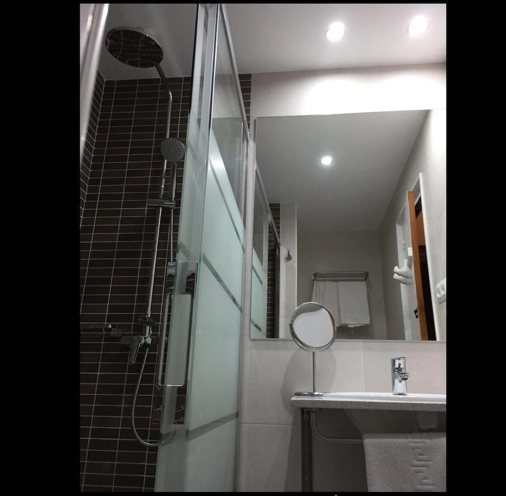 Hotel Maria Teresa Calonge  Bagian luar foto