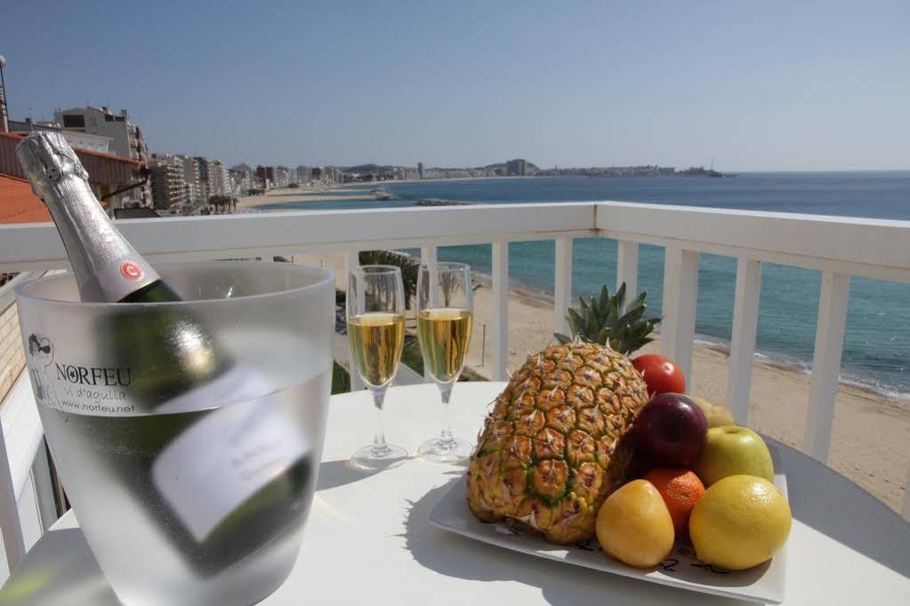 Hotel Maria Teresa Calonge  Bagian luar foto