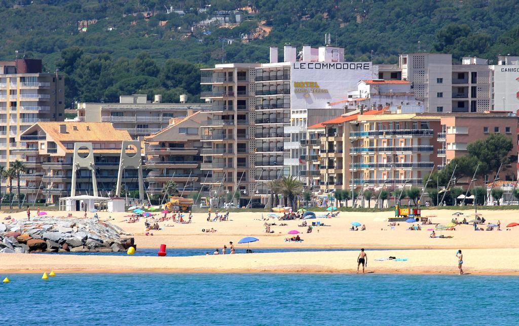 Hotel Maria Teresa Calonge  Bagian luar foto