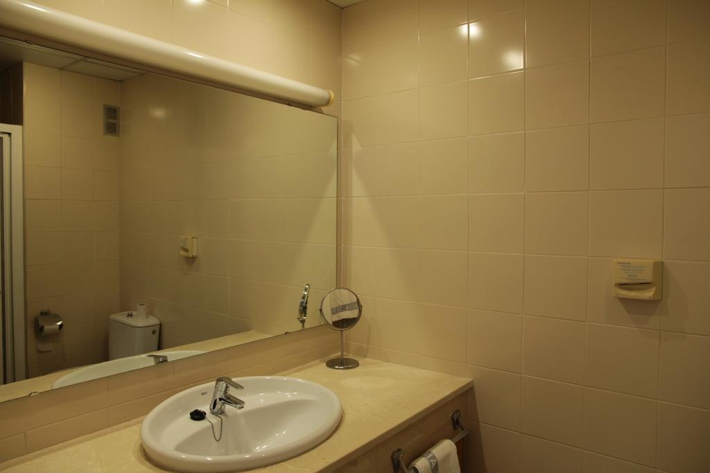 Hotel Maria Teresa Calonge  Bagian luar foto