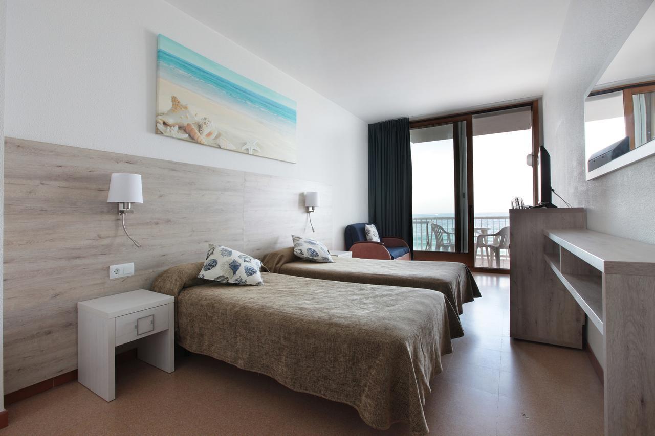 Hotel Maria Teresa Calonge  Bagian luar foto