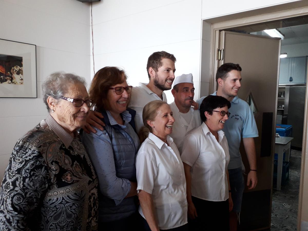 Hotel Maria Teresa Calonge  Bagian luar foto