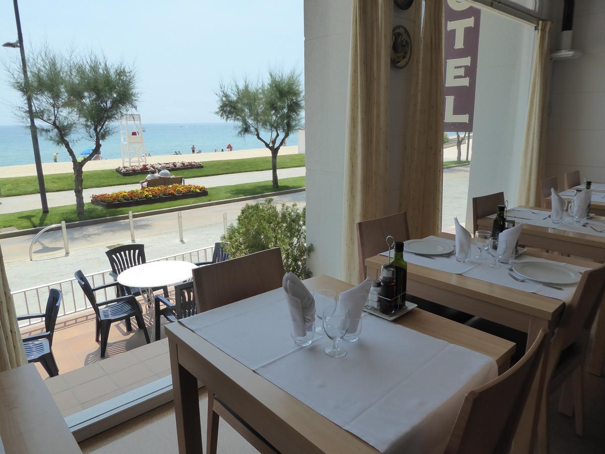 Hotel Maria Teresa Calonge  Bagian luar foto